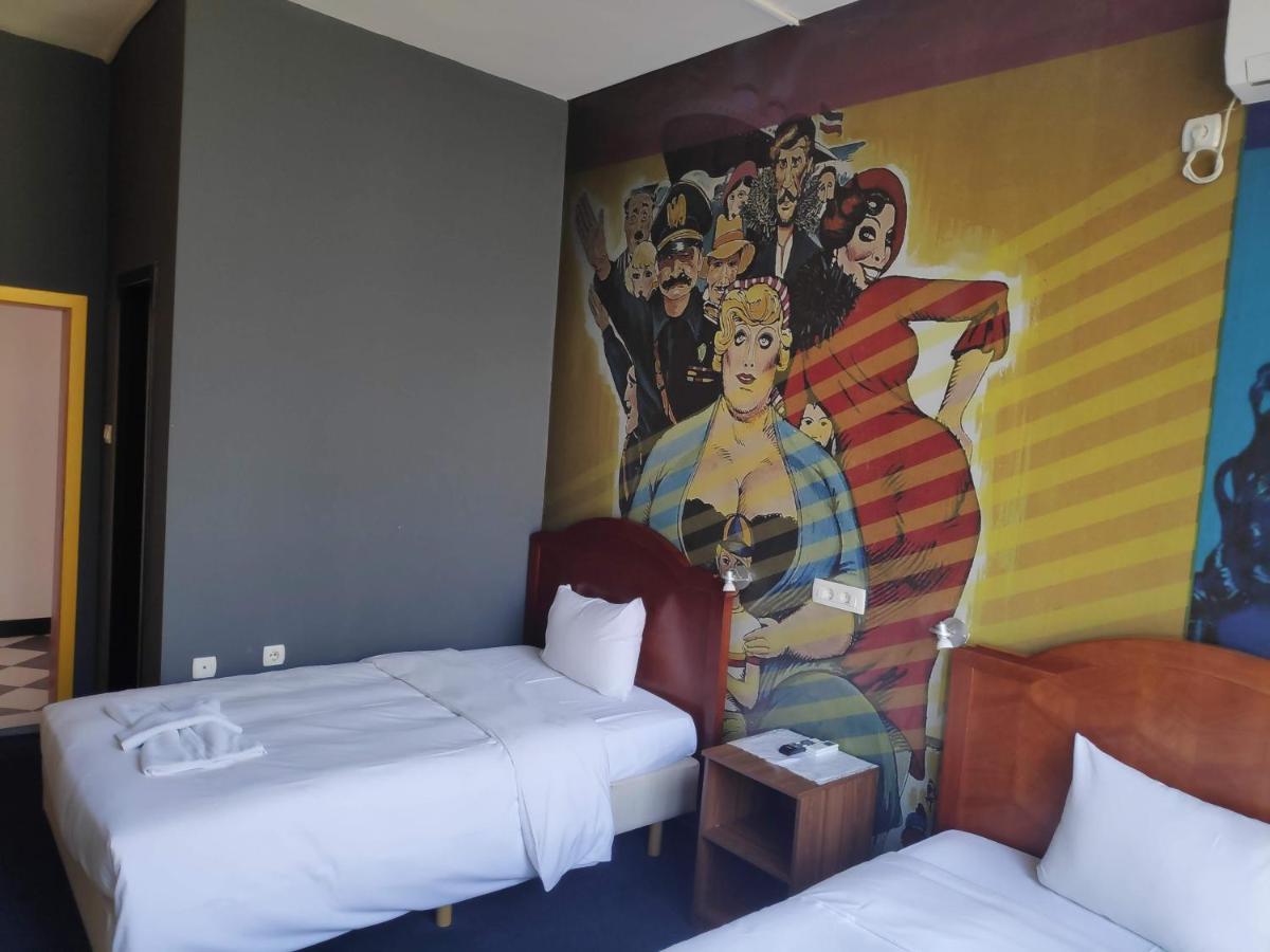 Hostel Log Inn Üsküp Dış mekan fotoğraf