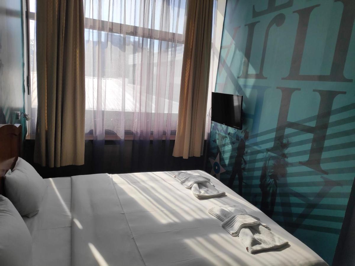 Hostel Log Inn Üsküp Dış mekan fotoğraf