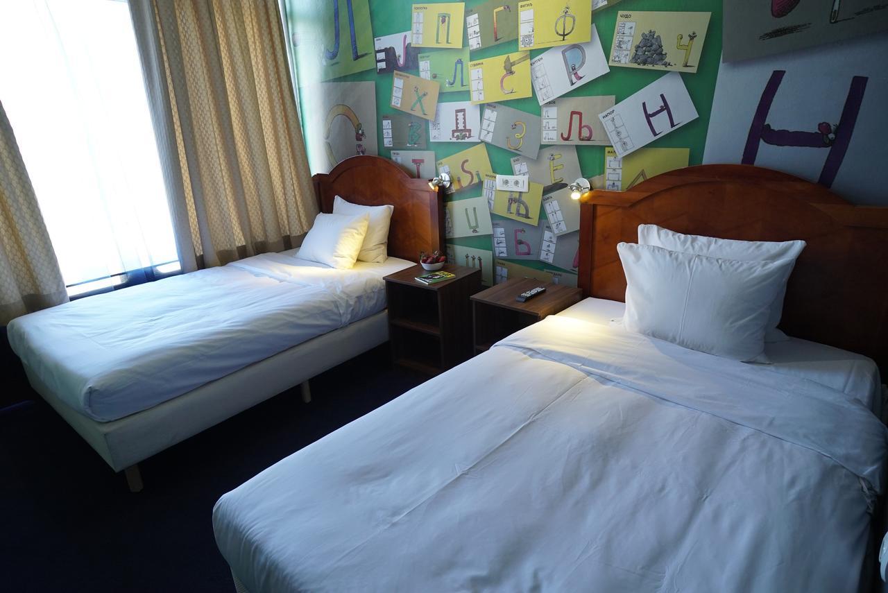 Hostel Log Inn Üsküp Dış mekan fotoğraf