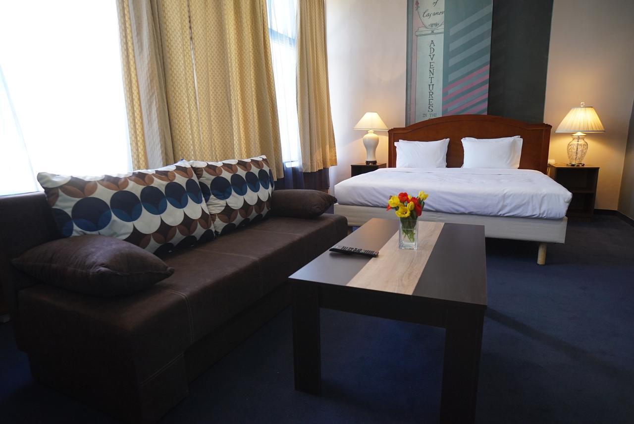 Hostel Log Inn Üsküp Dış mekan fotoğraf