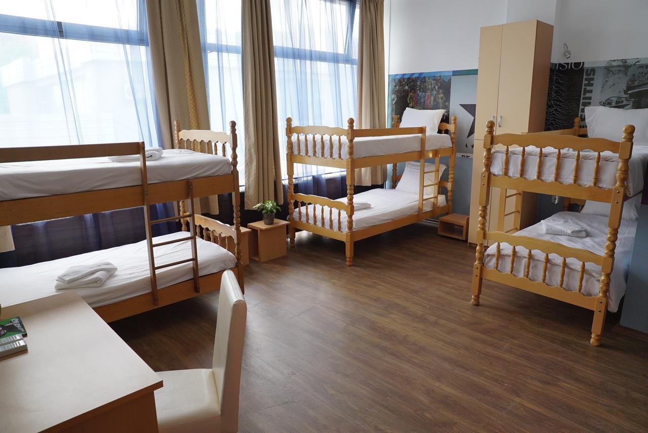 Hostel Log Inn Üsküp Dış mekan fotoğraf